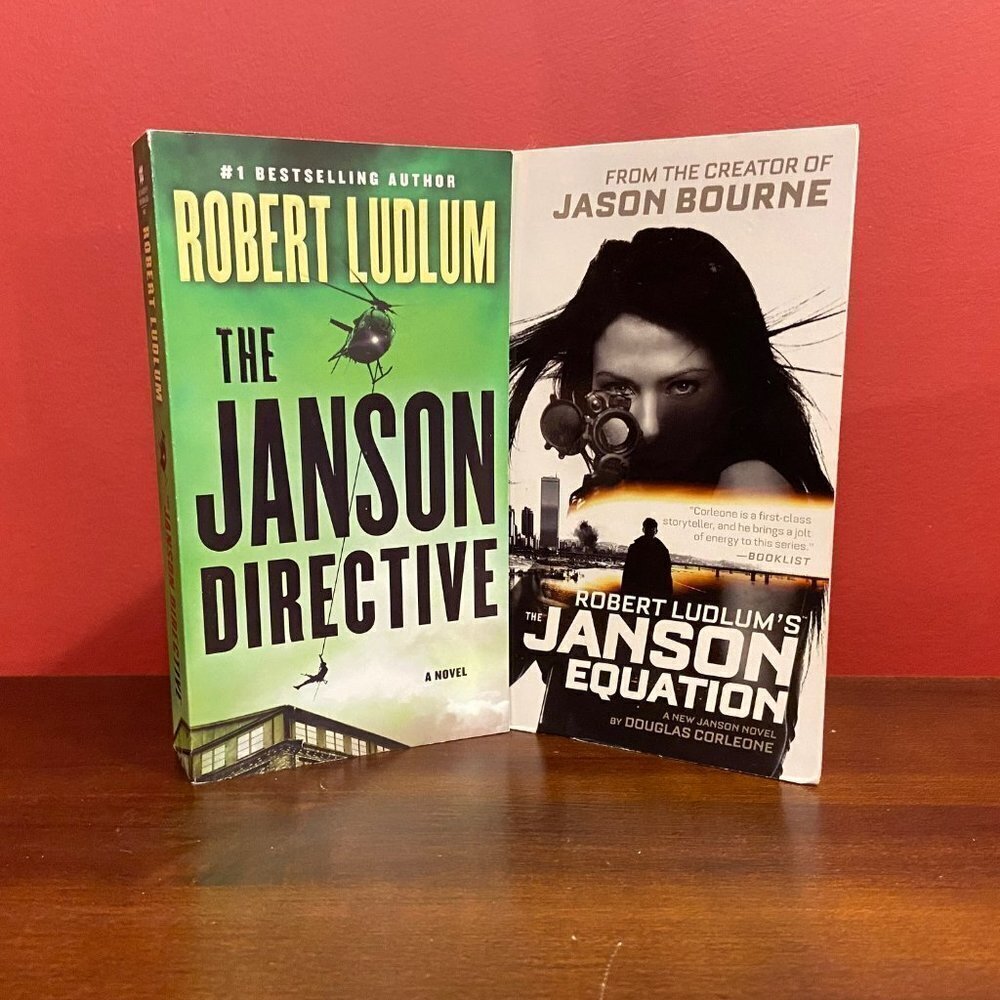 ⭐4 FOR $20⭐ Set of two Robert Ludlum's Janson Political Suspense Novels